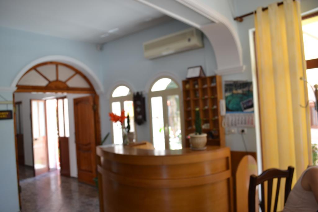 Hotel Alpine Vlore Exterior photo